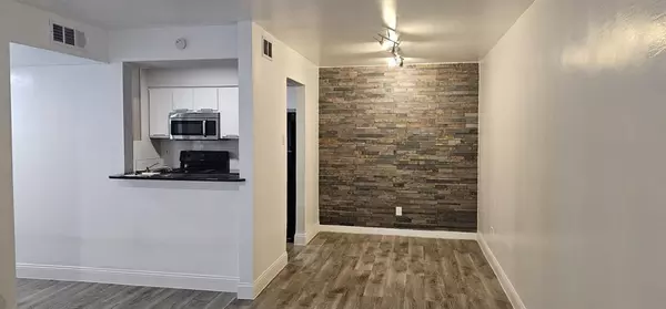 2 bedrooms apartment for rent in West Dallas - Sw Dallas, Dallas