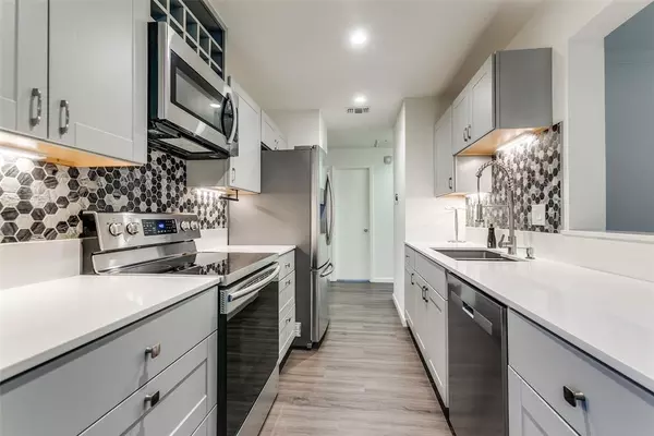 2 bedrooms apartment for rent in Vickery Meadow - Ne Dallas, Dallas