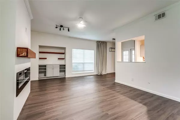 2 bedrooms apartment for rent in Vickery Meadow - Ne Dallas, Dallas