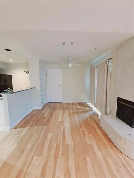 3 bedrooms apartment for rent in Farmers Branch - Nw Dallas, Dallas