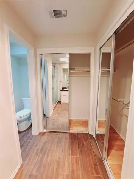 3 bedrooms apartment for rent in Farmers Branch - Nw Dallas, Dallas