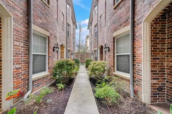 3 bedrooms apartment for rent in Uptown - Ne Dallas, Dallas