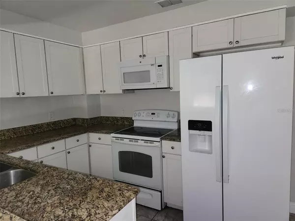 4 bedrooms apartment for rent in Lake Davis/Greenwood - Central Orlando, Orlando