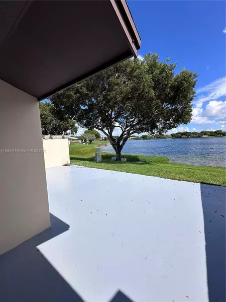 2 bedrooms apartment for rent in Tamiami - Miami Dade, Miami