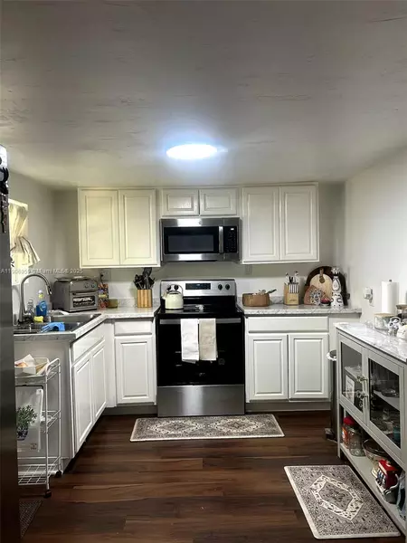 3 bedrooms apartment for rent in Downtown Gainesville - Downtown Gainesville, Gainesville