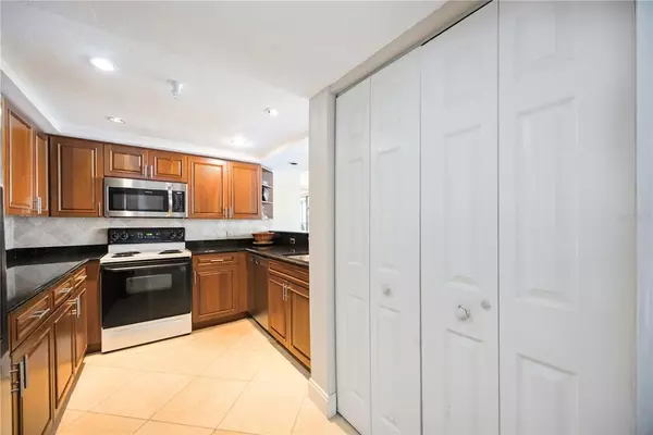 2 bedrooms apartment for rent in Sarasota - Sarasota, Sarasota
