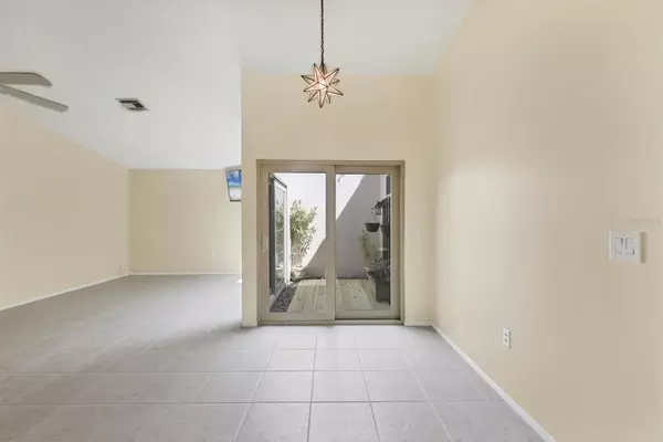 2 bedrooms apartment for rent in North Sarasota - Sarasota, Sarasota