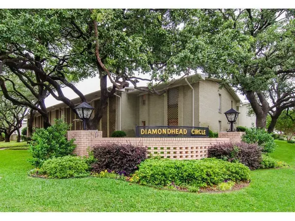2 bedrooms apartment for rent in Preston Hollow - Nw Dallas, Dallas