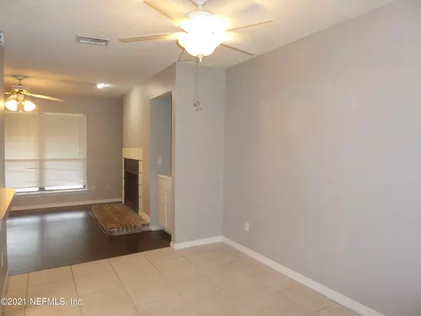 2 bedrooms apartment for rent in Deerwood - Southside, Jacksonville