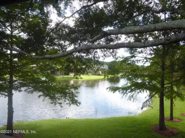 2 bedrooms apartment for rent in Deerwood - Southside, Jacksonville