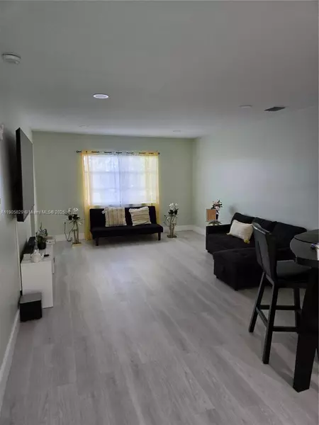 2 bedrooms apartment for rent in North Miami Beach - Miami Dade, Miami