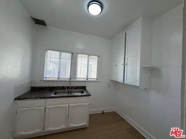 Studio Apartment for rent in Mid City - Central Los Angeles, Los Angeles