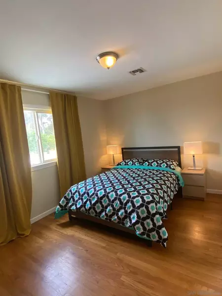 5 bedrooms apartment for rent in National City - South SD, San Diego
