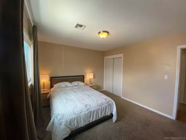 5 bedrooms apartment for rent in National City - South SD, San Diego