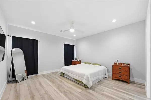 4 bedrooms apartment for rent in Wolf Creek - Sw Dallas, Dallas