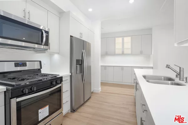 2 bedrooms apartment for rent in Sawtelle - Westside / South Bay, Los Angeles