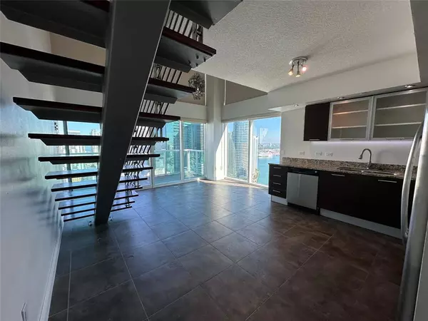 2 bedrooms apartment for rent in Downtown Miami - Miami, Miami