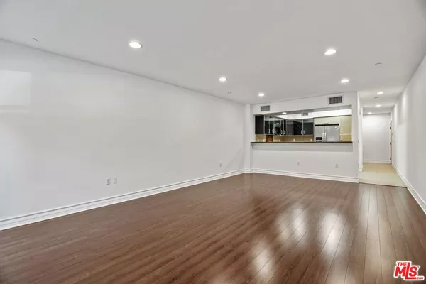 3 bedrooms apartment for rent in Sawtelle - Westside / South Bay, Los Angeles