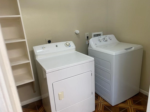 5 bedrooms apartment for rent in Winsdor Park - West Houston, Houston