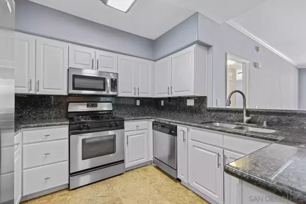 2 bedrooms apartment for rent in Carmel Valley - North SD, San Diego