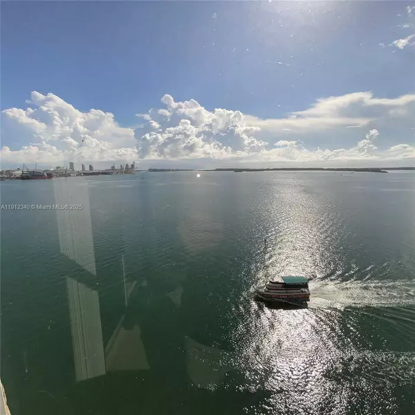 2 bedrooms apartment for rent in Downtown Miami - Miami, Miami