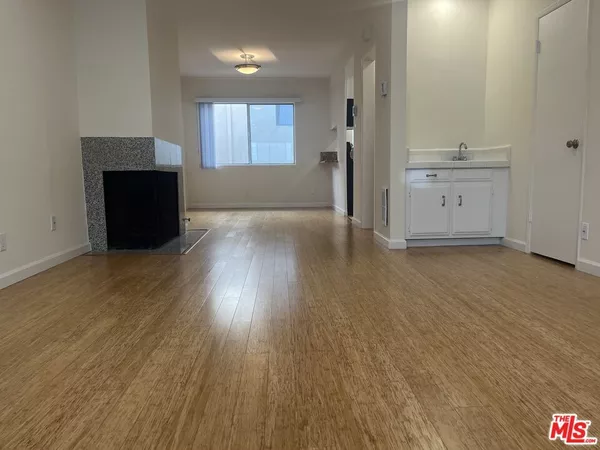 2 bedrooms apartment for rent in Brentwood - Westside / South Bay, Los Angeles
