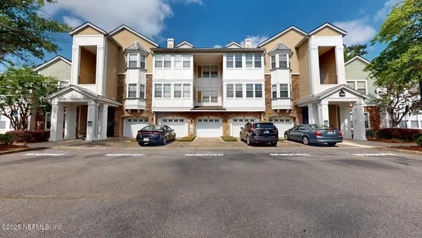 3 bedrooms apartment for rent in Tinseltown - Southside, Jacksonville