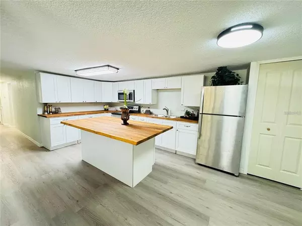 4 bedrooms apartment for rent in Avalon Park - East Orlando, Orlando