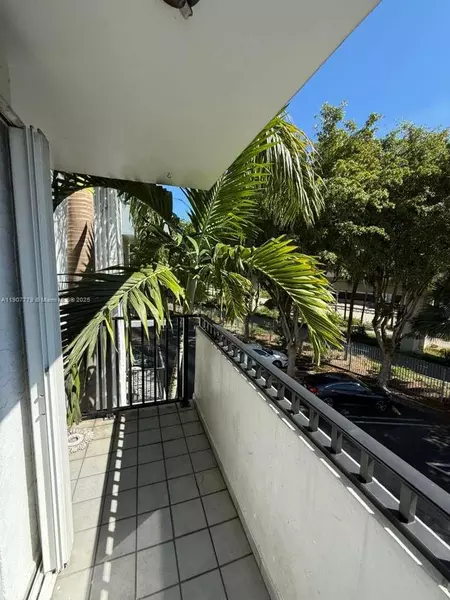 2 bedrooms apartment for rent in Coral Way - Miami, Miami