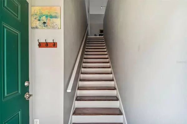 2 bedrooms apartment for rent in Town 'n' Country - West Tampa, Tampa