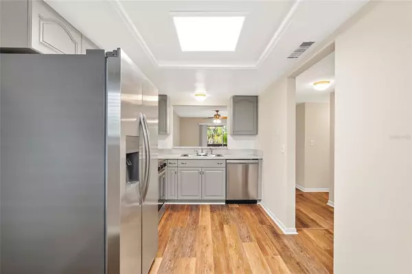 2 bedrooms apartment for rent in Town 'n' Country - West Tampa, Tampa