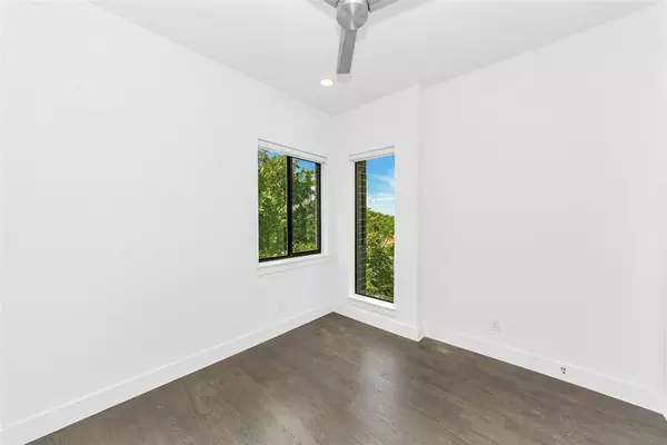 3 bedrooms apartment for rent in Old East Dallas - Ne Dallas, Dallas