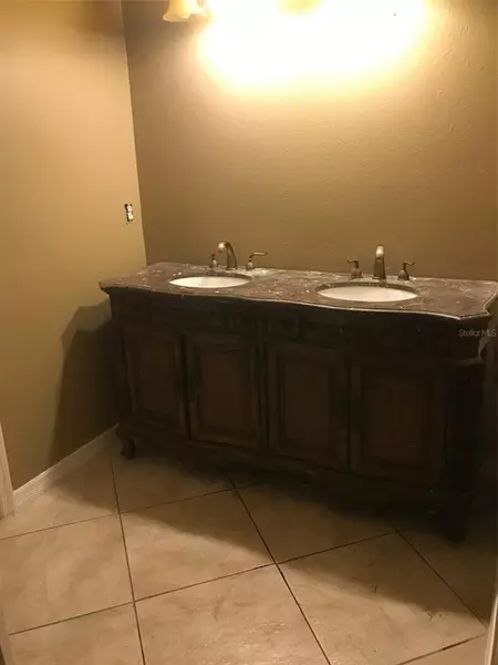 4 bedrooms apartment for rent in Engelwood Park - East Orlando, Orlando