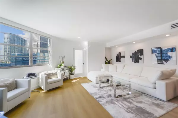 2 bedrooms apartment for rent in Downtown Miami - Miami, Miami