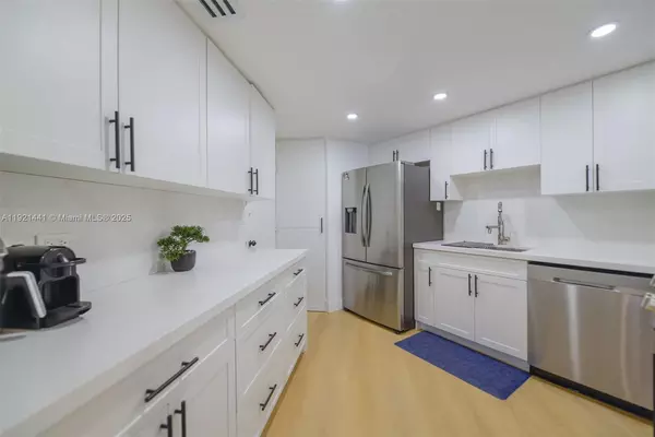 2 bedrooms apartment for rent in Downtown Miami - Miami, Miami