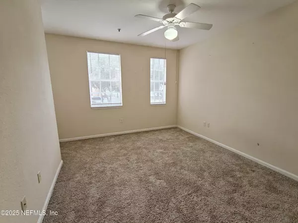 3 bedrooms apartment for rent in Tinseltown - Southside, Jacksonville