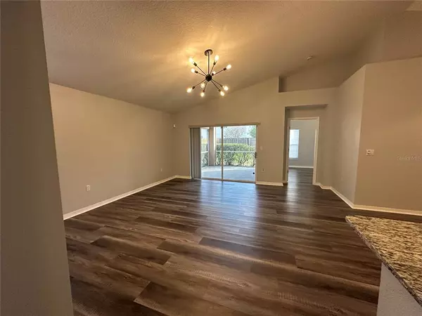 3 bedrooms apartment for rent in Town 'n' Country - West Tampa, Tampa