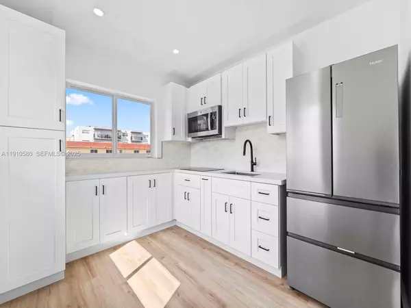 2 bedrooms apartment for rent in Downtown Miami - Miami, Miami