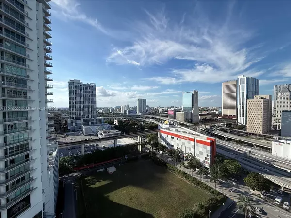 2 bedrooms apartment for rent in Downtown Miami - Miami, Miami