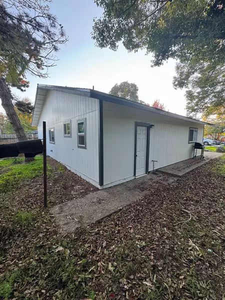 2 bedrooms apartment for rent in Colonial Manor - SE SAC, Sacramento