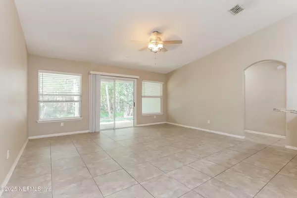 4 bedrooms apartment for rent in Dinsmore - Northside, Jacksonville