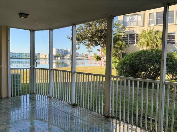 2 bedrooms apartment for rent in North Miami Beach - Miami Dade, Miami