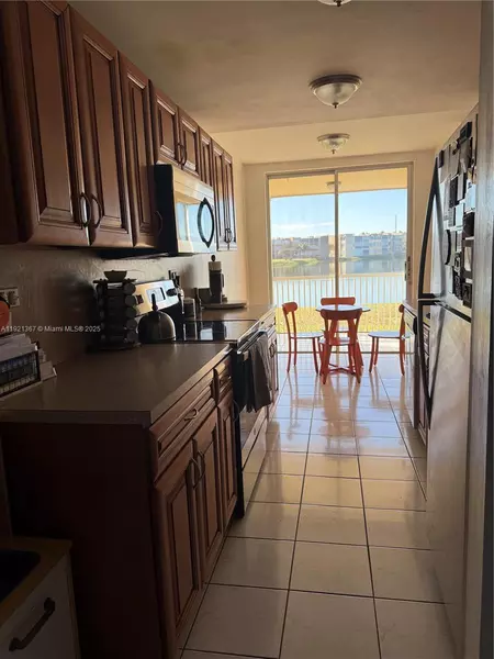 2 bedrooms apartment for rent in North Miami Beach - Miami Dade, Miami