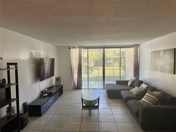 2 bedrooms apartment for rent in North Miami Beach - Miami Dade, Miami