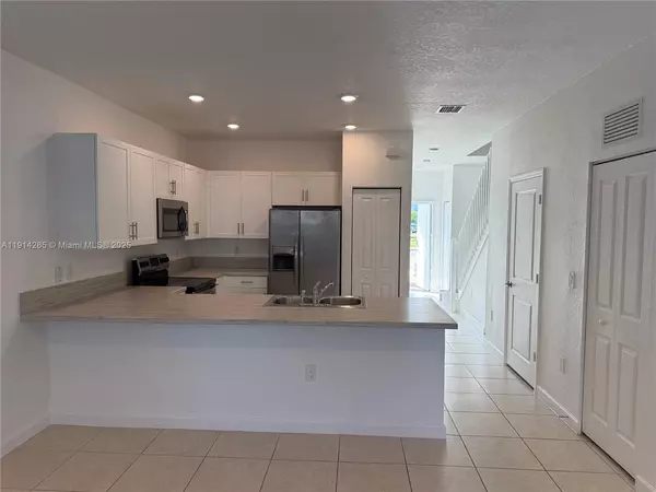 3 bedrooms apartment for rent in West Park - Broward County, Miami