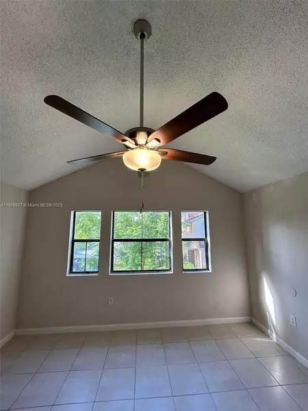 2 bedrooms apartment for rent in The Hammocks - Miami Dade, Miami