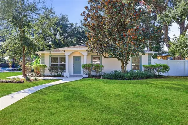 3 bedrooms apartment for rent in Macfarlane Park - West Tampa, Tampa