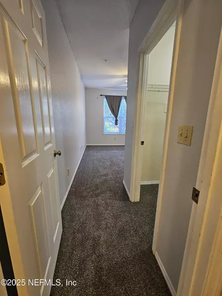 2 bedrooms apartment for rent in Sans Pareil - Beaches, Jacksonville