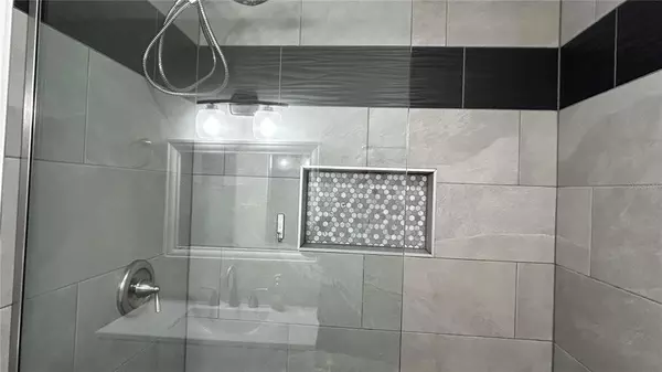 2 bedrooms apartment for rent in Lake Davis/Greenwood - Central Orlando, Orlando