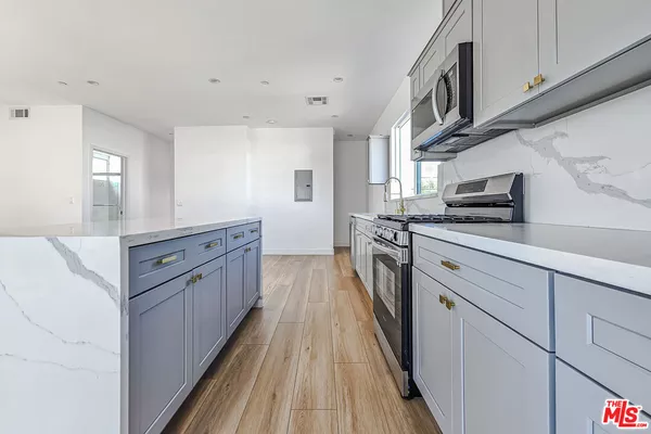 3 bedrooms apartment for rent in Carthay - Central Los Angeles, Los Angeles